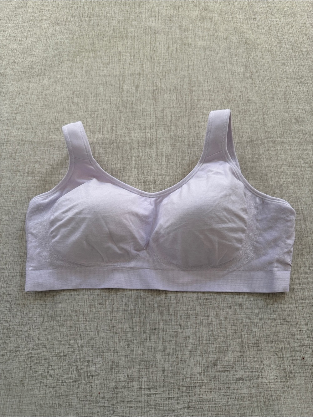 Truekind Everyday Comfort Bra Size Large Wireless Seamless‎ cream